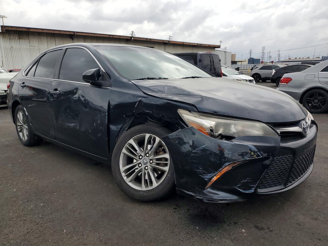 2017 TOYOTA CAMRY LE photo 7