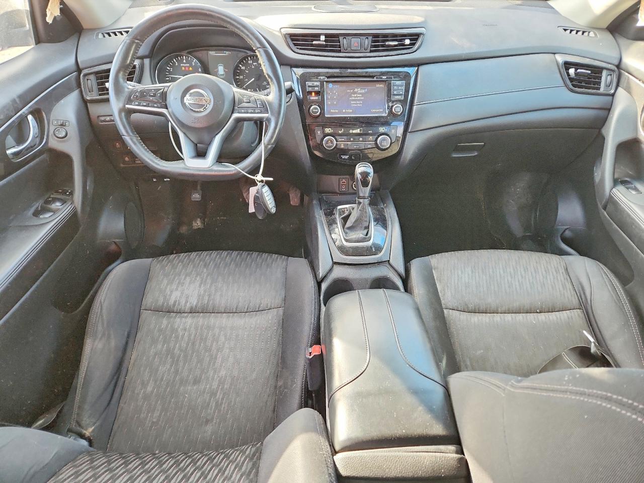 2017 NISSAN ROGUE SV photo 8