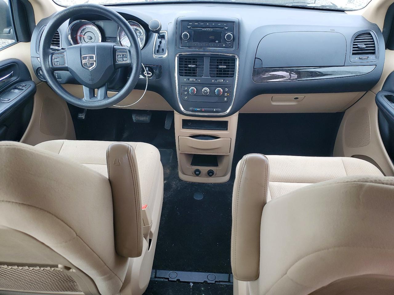 2015 DODGE GRAND CARAVAN SE photo 8