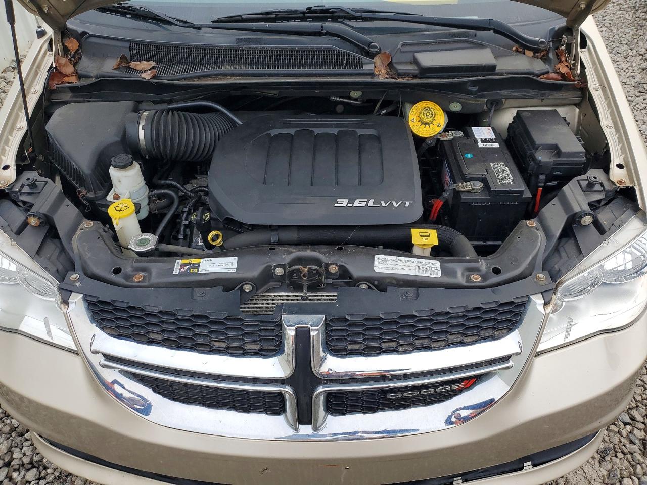 2015 DODGE GRAND CARAVAN SE photo 12