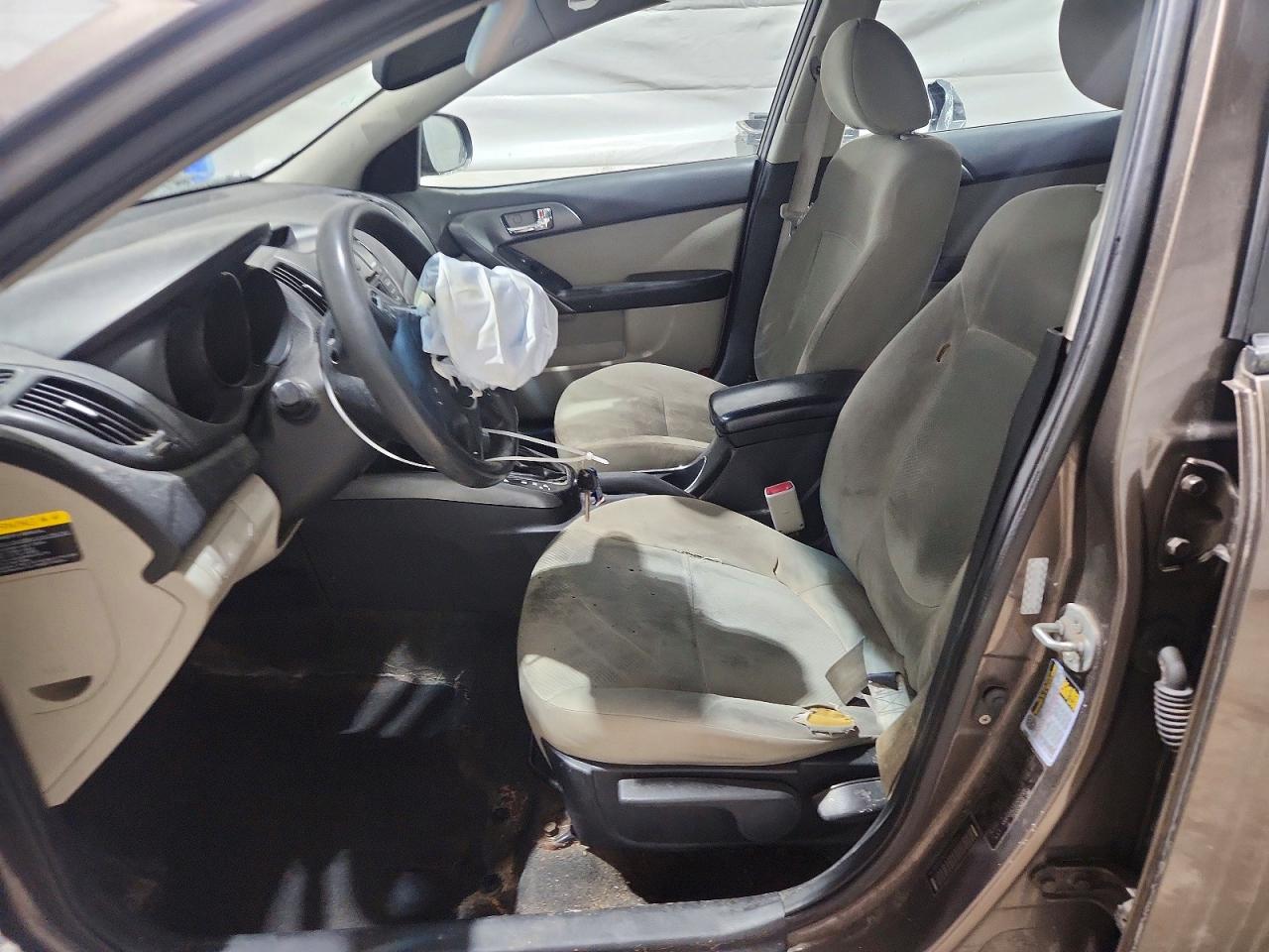 2013 KIA FORTE EX photo 19