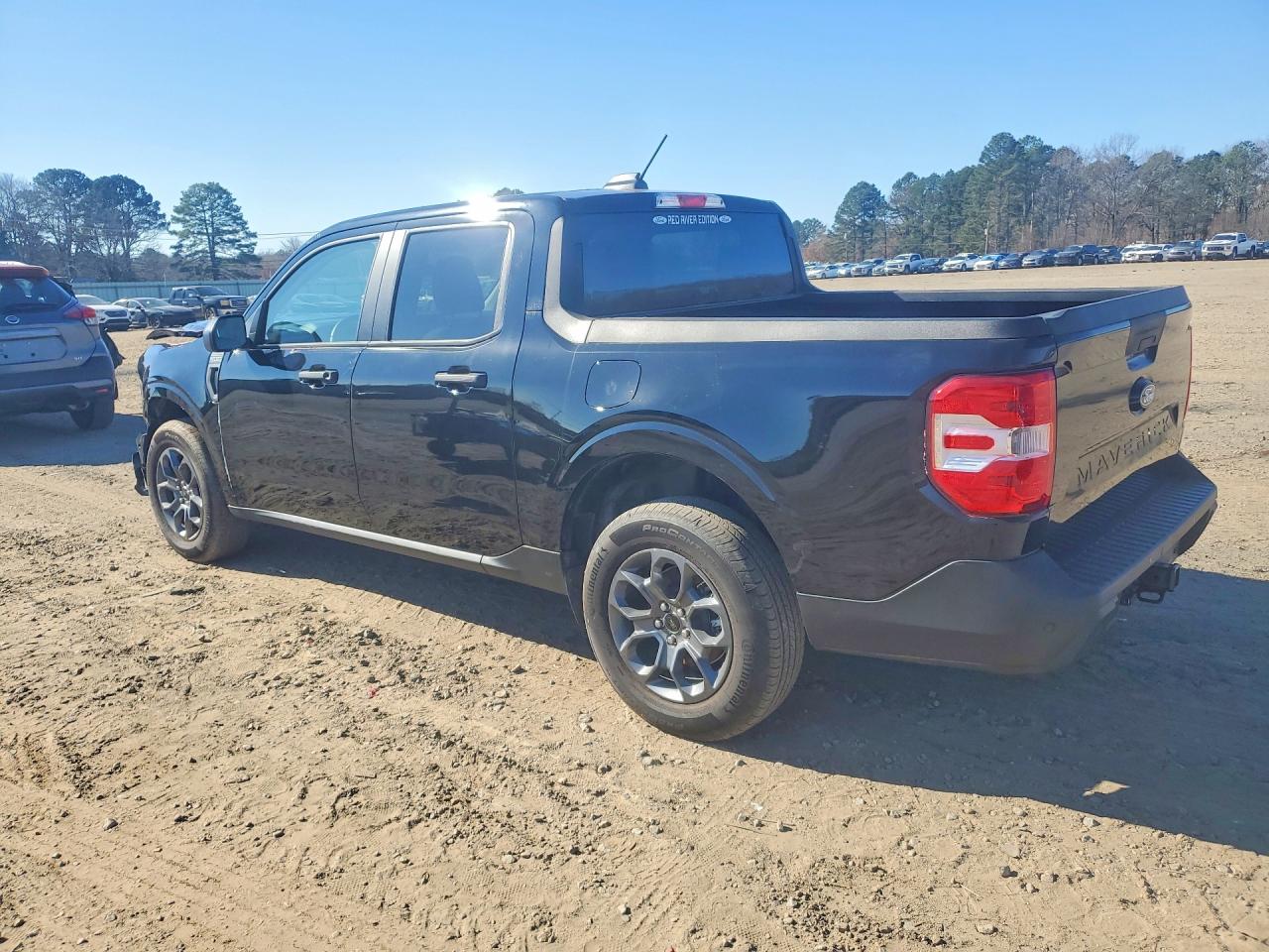 2025 FORD MAVERICK XLT photo 2