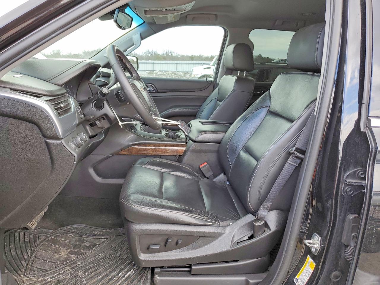 2018 CHEVROLET SUBURBAN K1500 LT photo 11