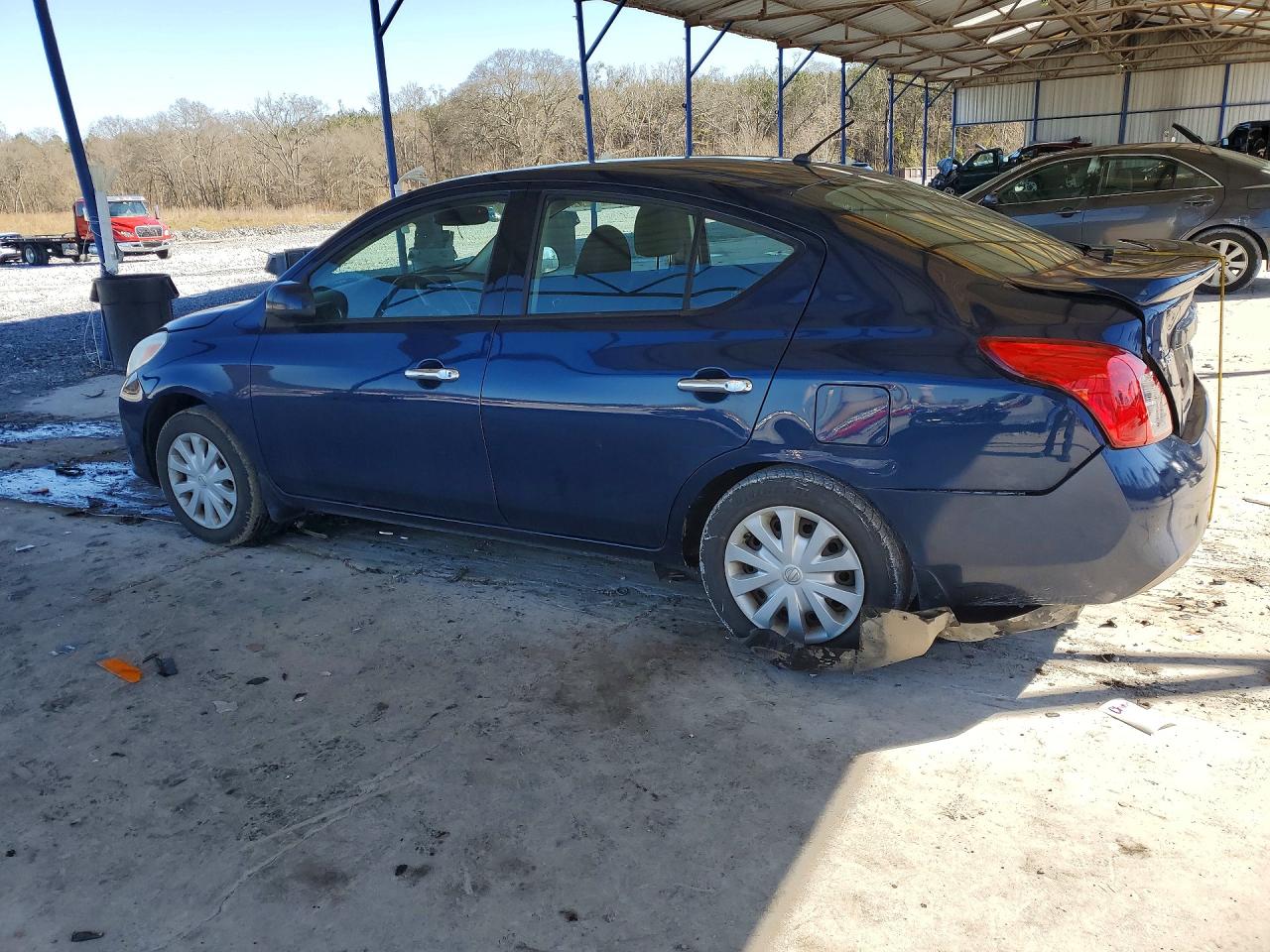 2014 NISSAN VERSA S photo 2