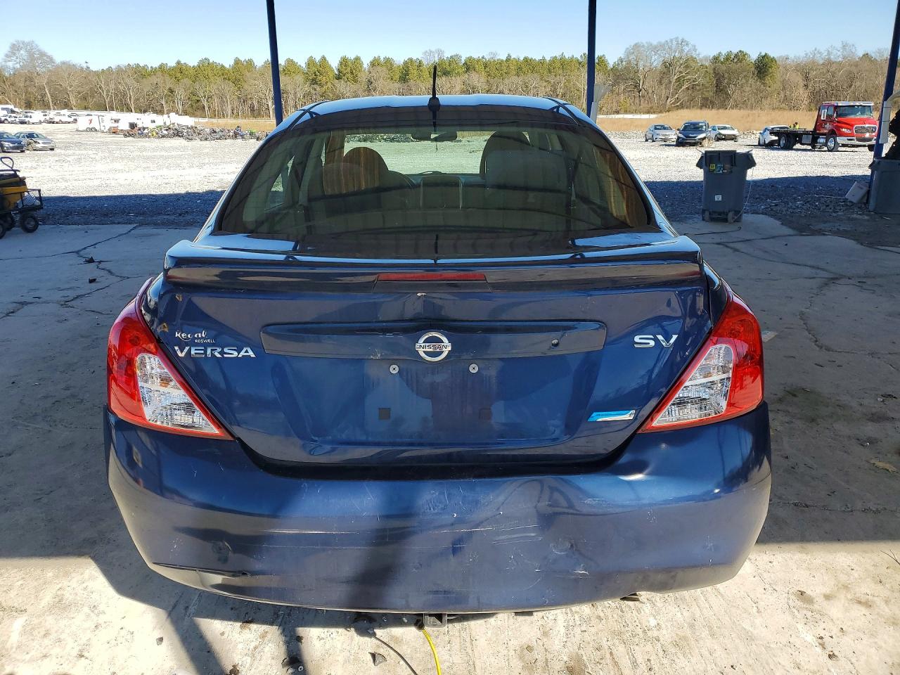 2014 NISSAN VERSA S photo 6