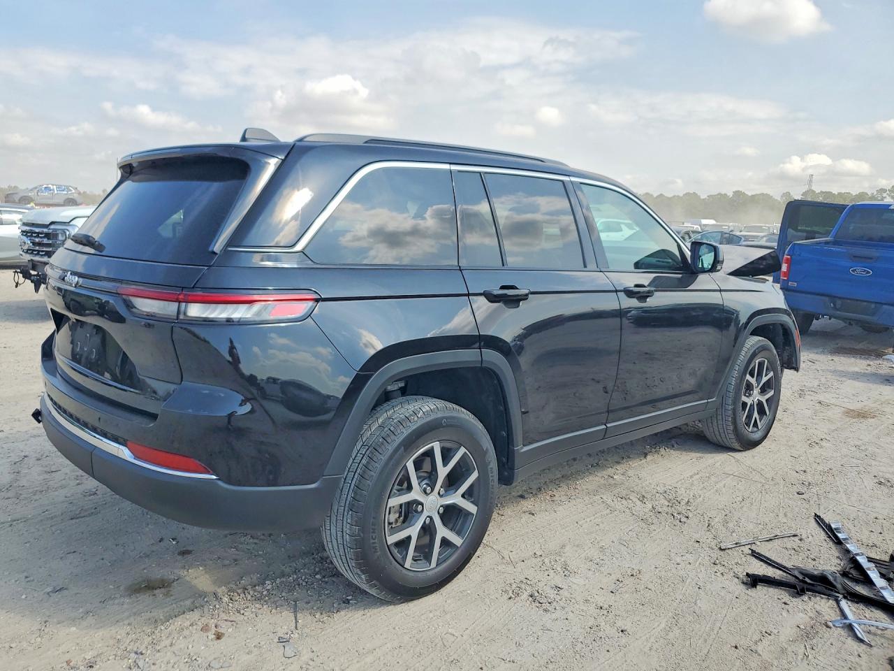2024 JEEP GRAND CHEROKEE LIMITED photo 7