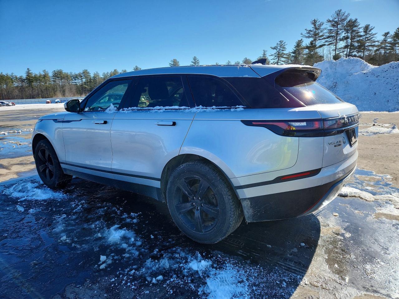 2018 LAND ROVER RANGE ROVER VELAR S photo 2