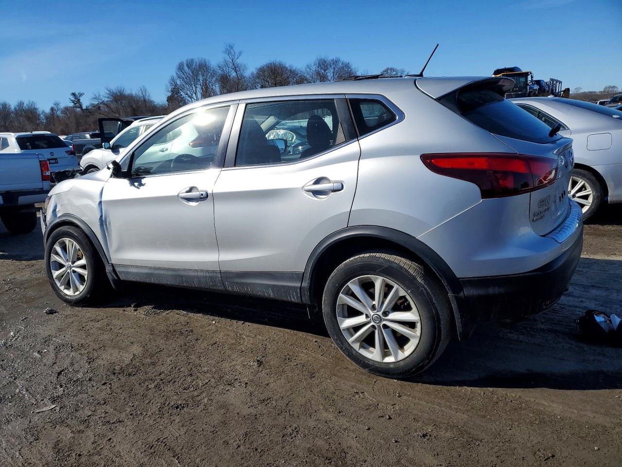 2019 NISSAN ROGUE SPORT S photo 3