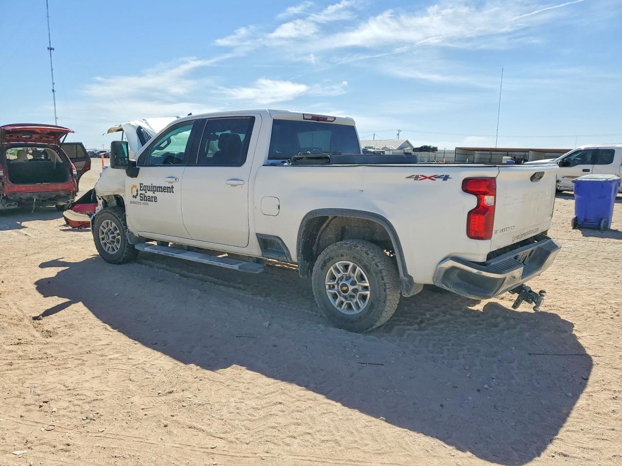 2024 CHEVROLET SILVERADO K2500 HEAVY DUTY LT photo 4