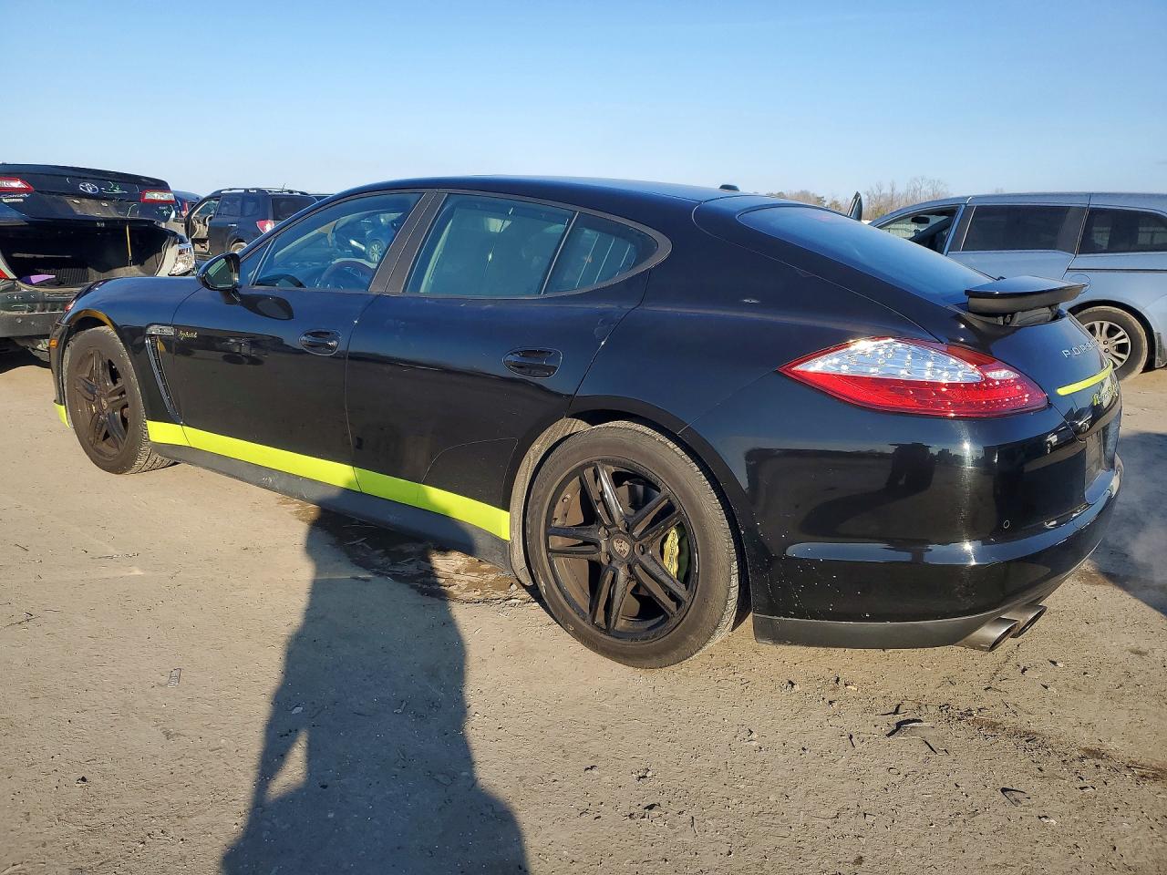 2012 PORSCHE PANAMERA S HYBRID photo 4