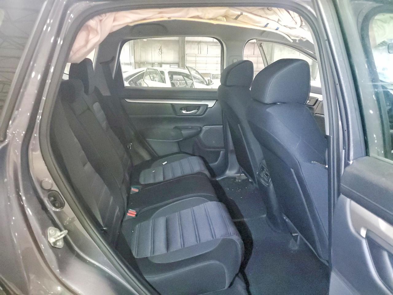 2018 HONDA CR-V LX photo 10