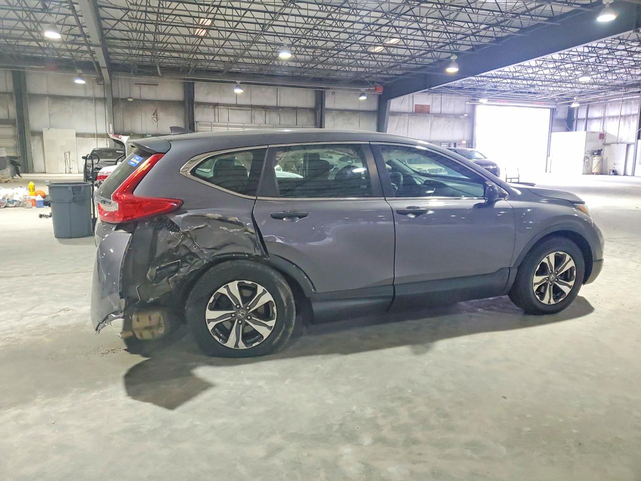 2018 HONDA CR-V LX photo 3
