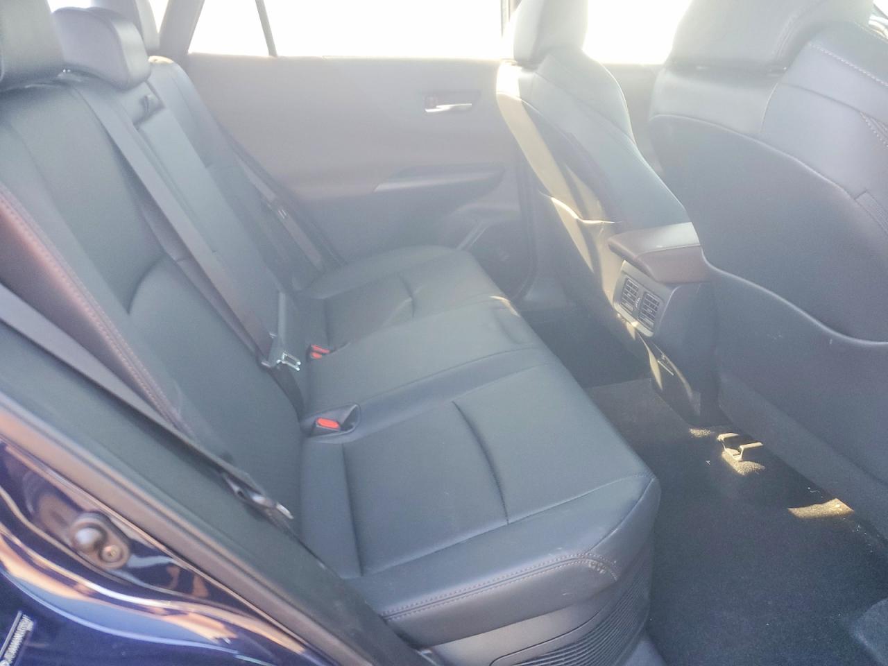 2021 TOYOTA VENZA LE photo 21