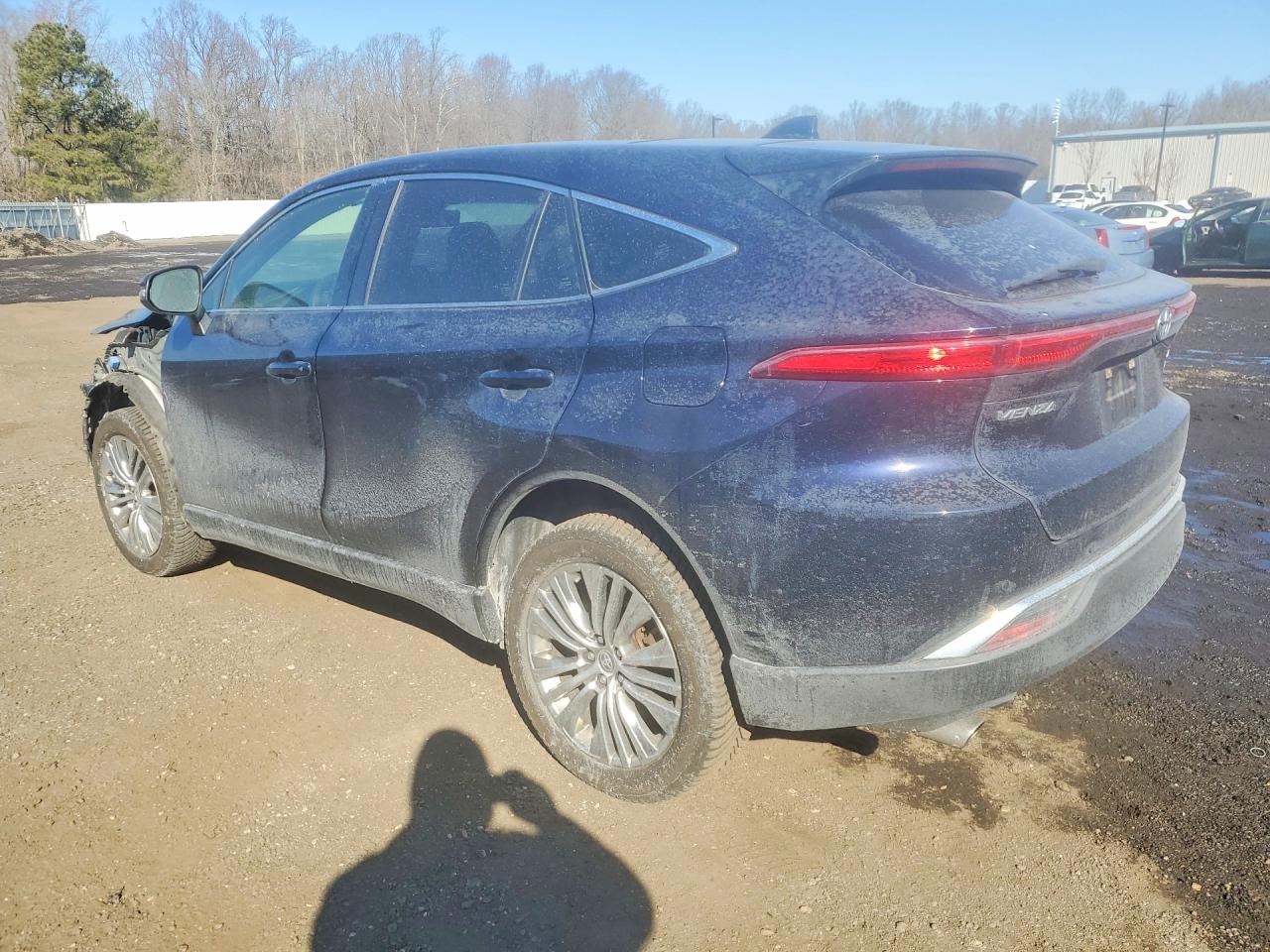 2021 TOYOTA VENZA LE photo 3