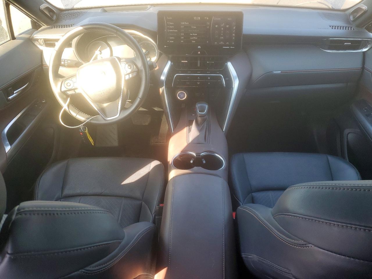 2021 TOYOTA VENZA LE photo 15