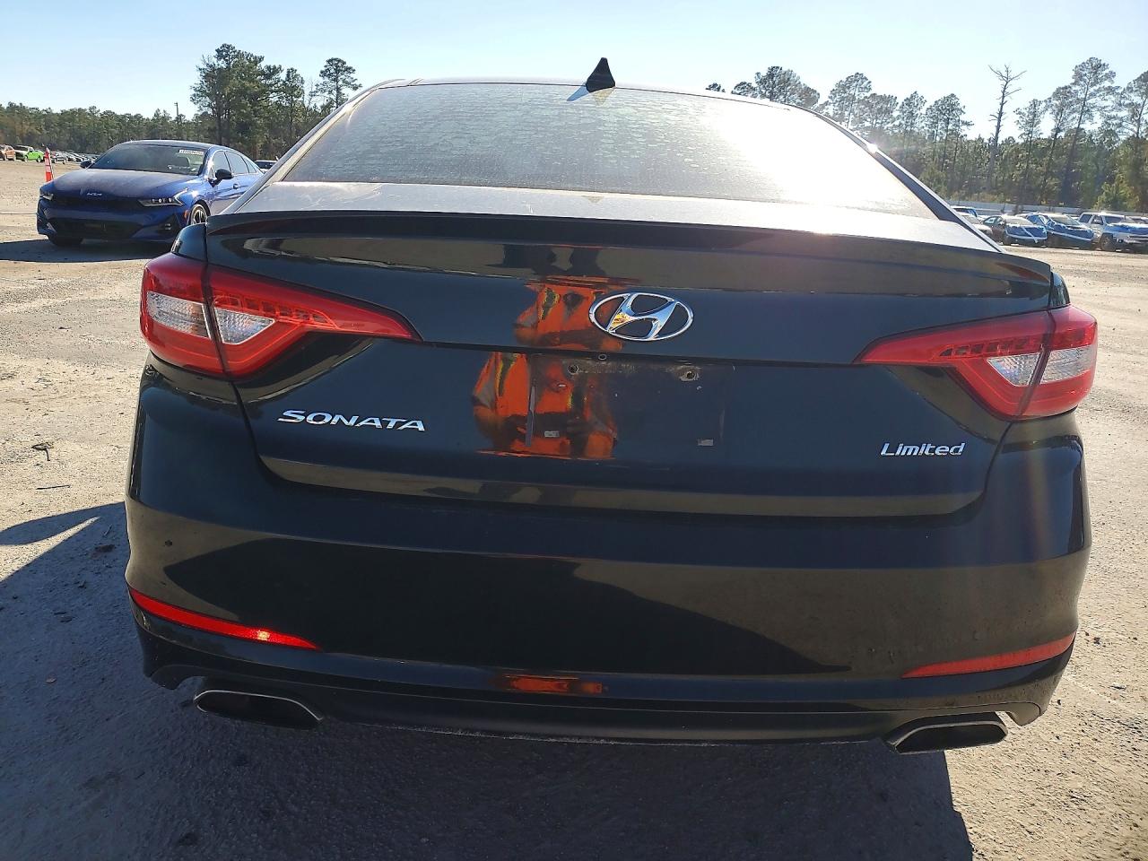 2015 HYUNDAI SONATA SPORT photo 11
