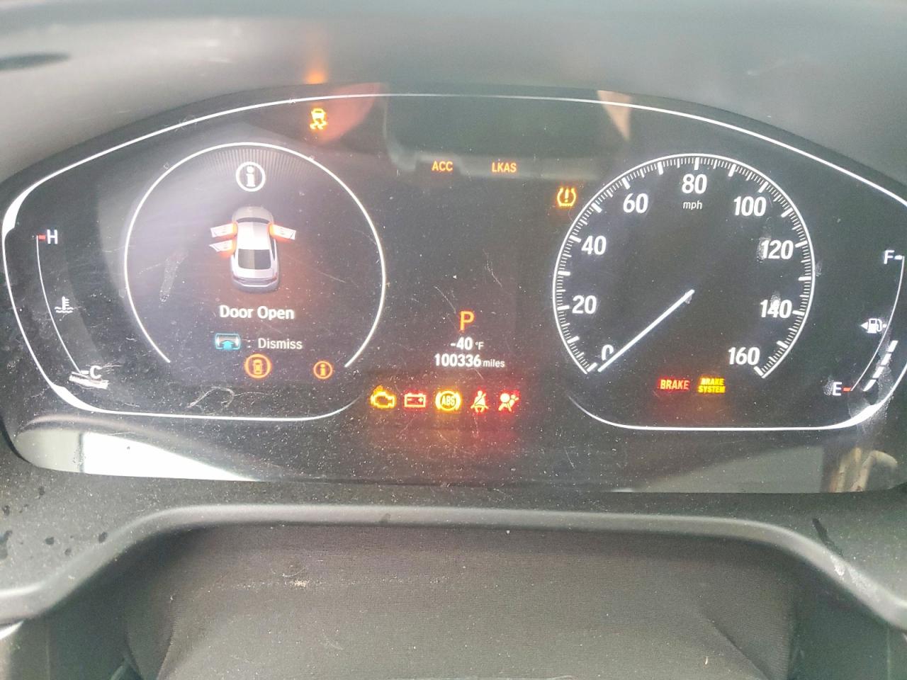 2018 HONDA ACCORD LX photo 17
