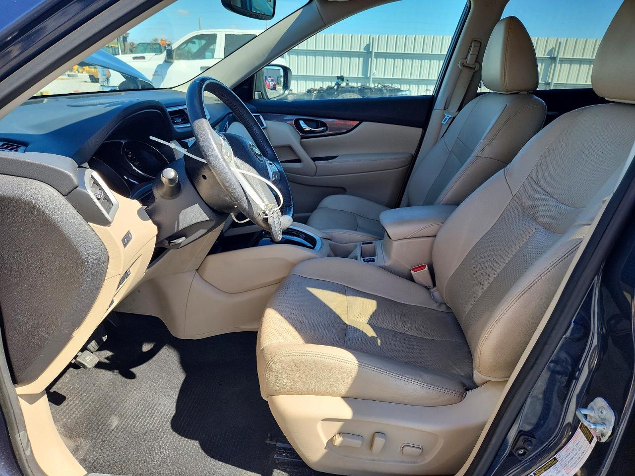 2016 NISSAN ROGUE SL photo 19