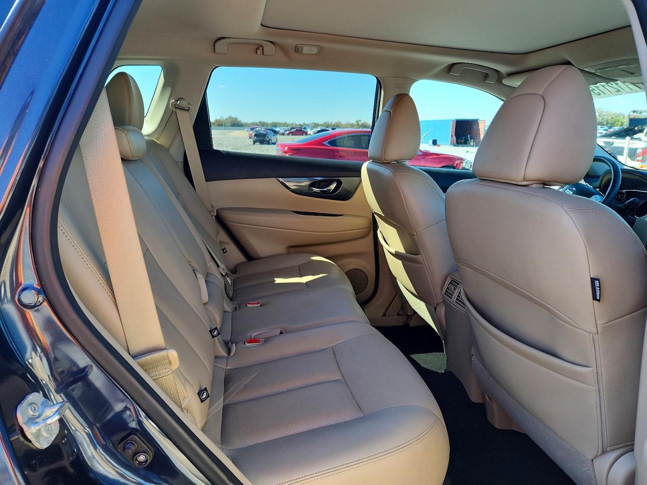 2016 NISSAN ROGUE SL photo 28