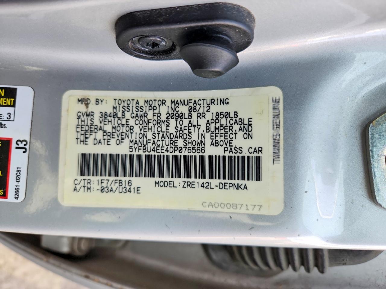 2013 TOYOTA COROLLA BASE photo 12