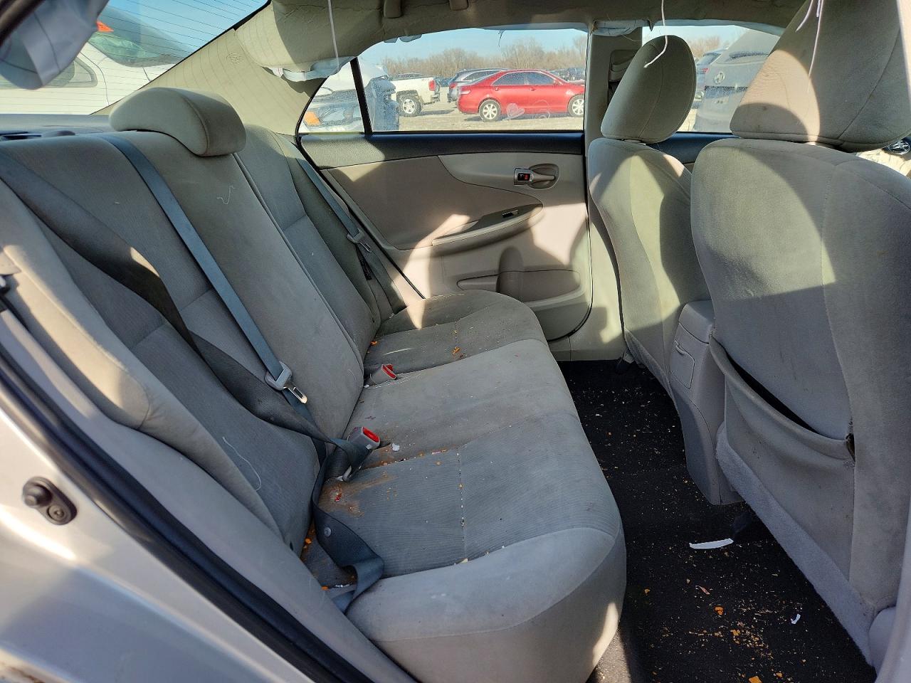 2013 TOYOTA COROLLA BASE photo 10