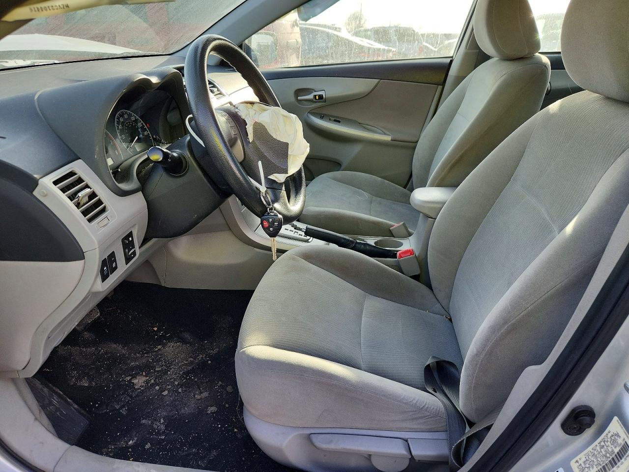 2013 TOYOTA COROLLA BASE photo 7