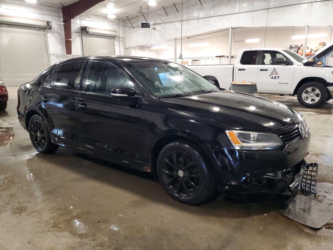 2012 VOLKSWAGEN JETTA SE photo 7