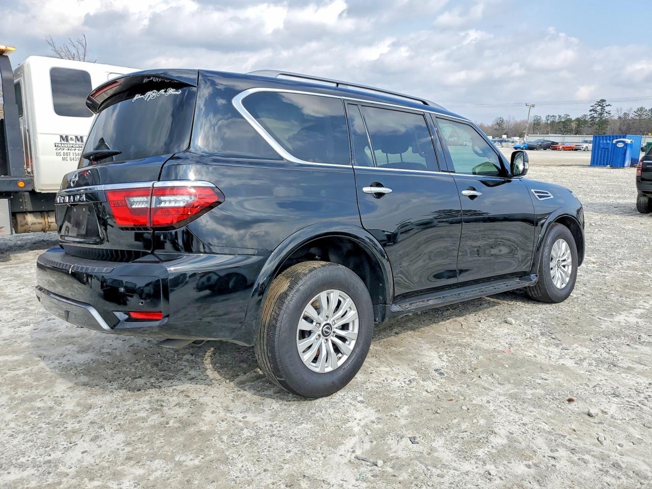 2023 NISSAN ARMADA SV photo 3