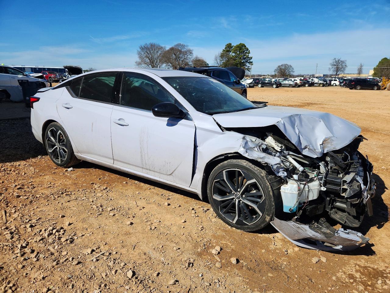 2024 NISSAN ALTIMA SR photo 10