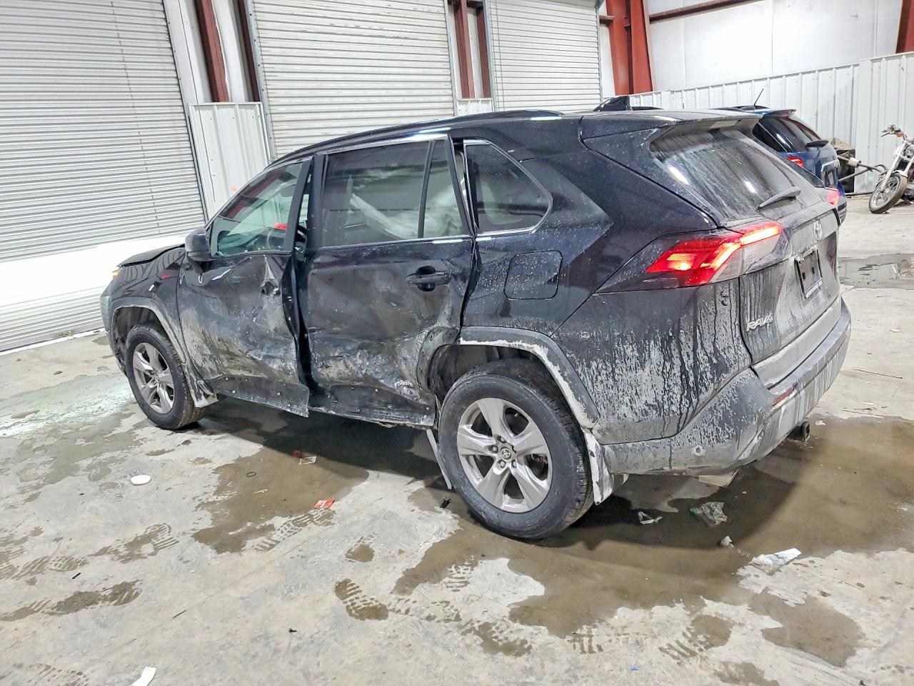 2025 TOYOTA RAV4 LE photo 4