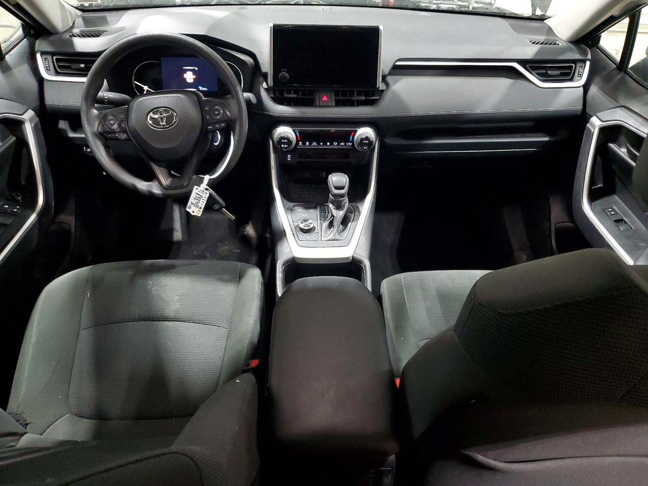 2025 TOYOTA RAV4 LE photo 22