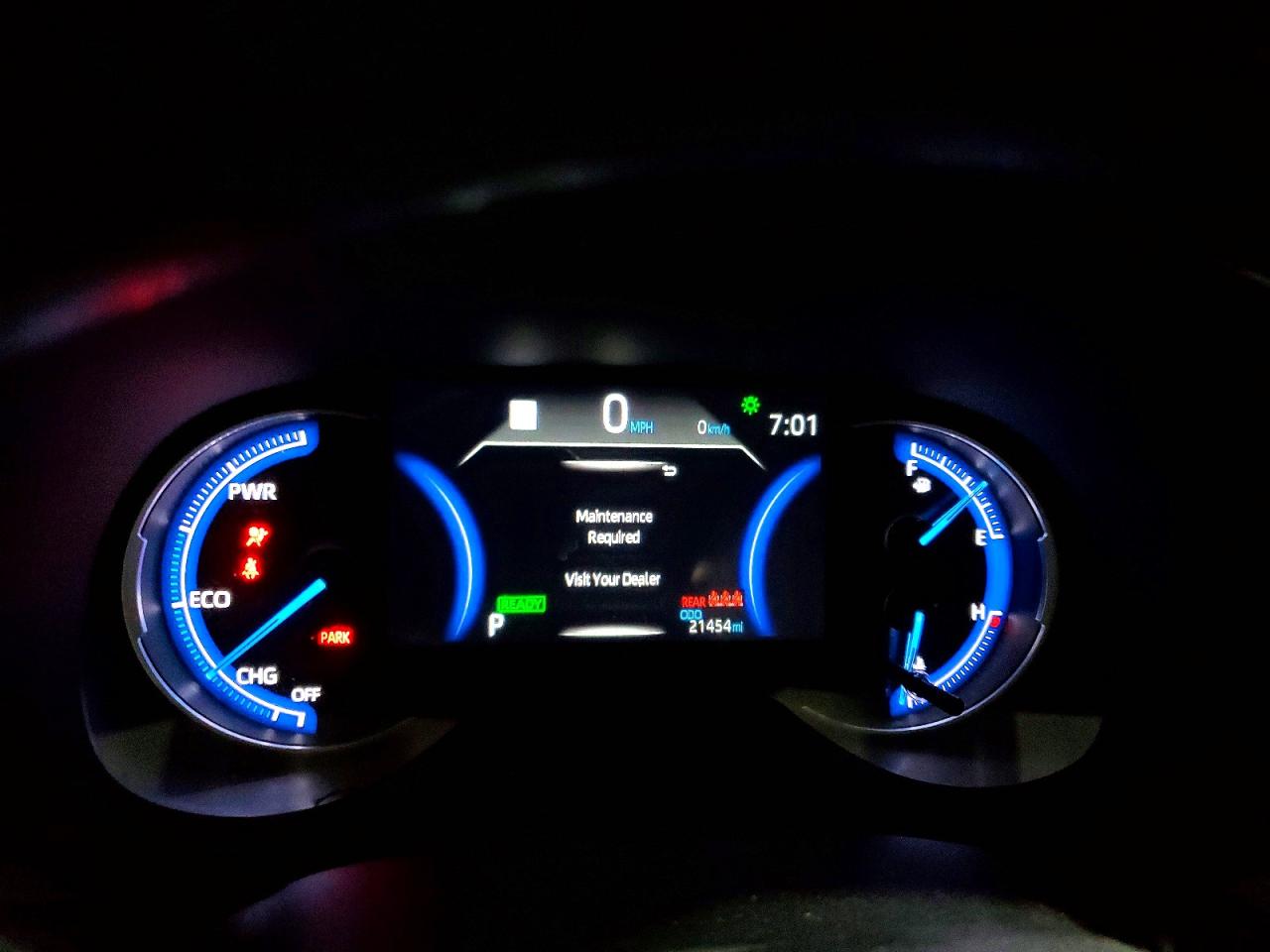 2025 TOYOTA RAV4 LE photo 25