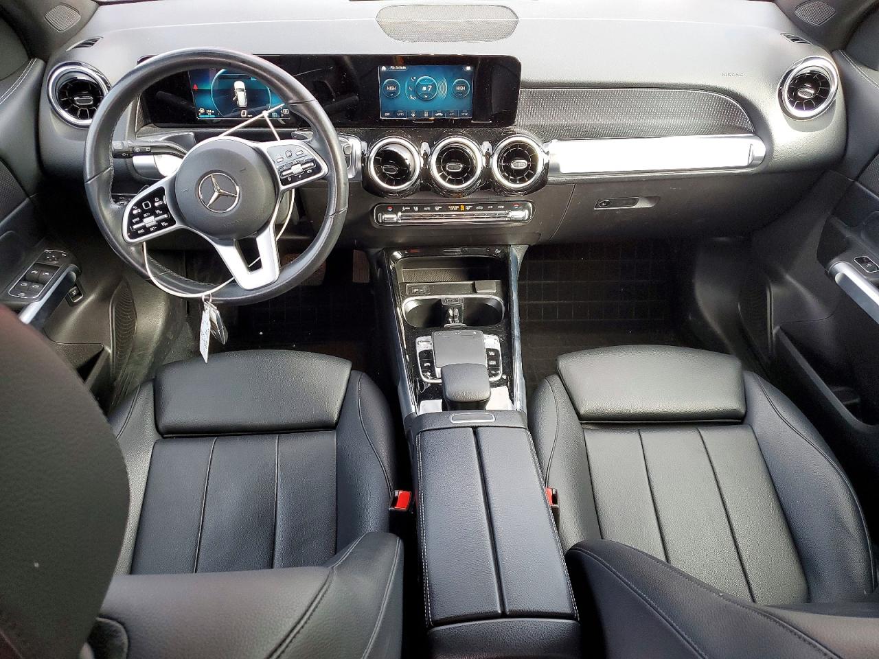 2020 MERCEDES-BENZ GLB 250 4MATIC photo 8