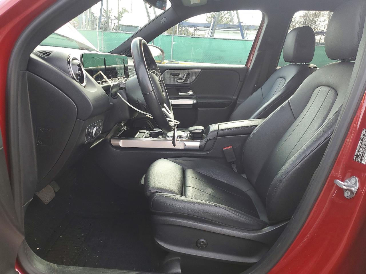 2020 MERCEDES-BENZ GLB 250 4MATIC photo 7