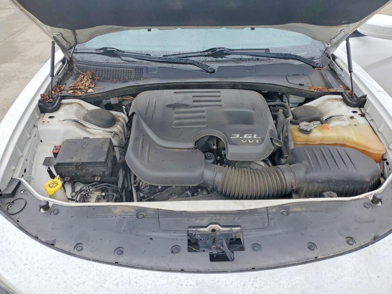 2015 DODGE CHARGER SXT photo 31