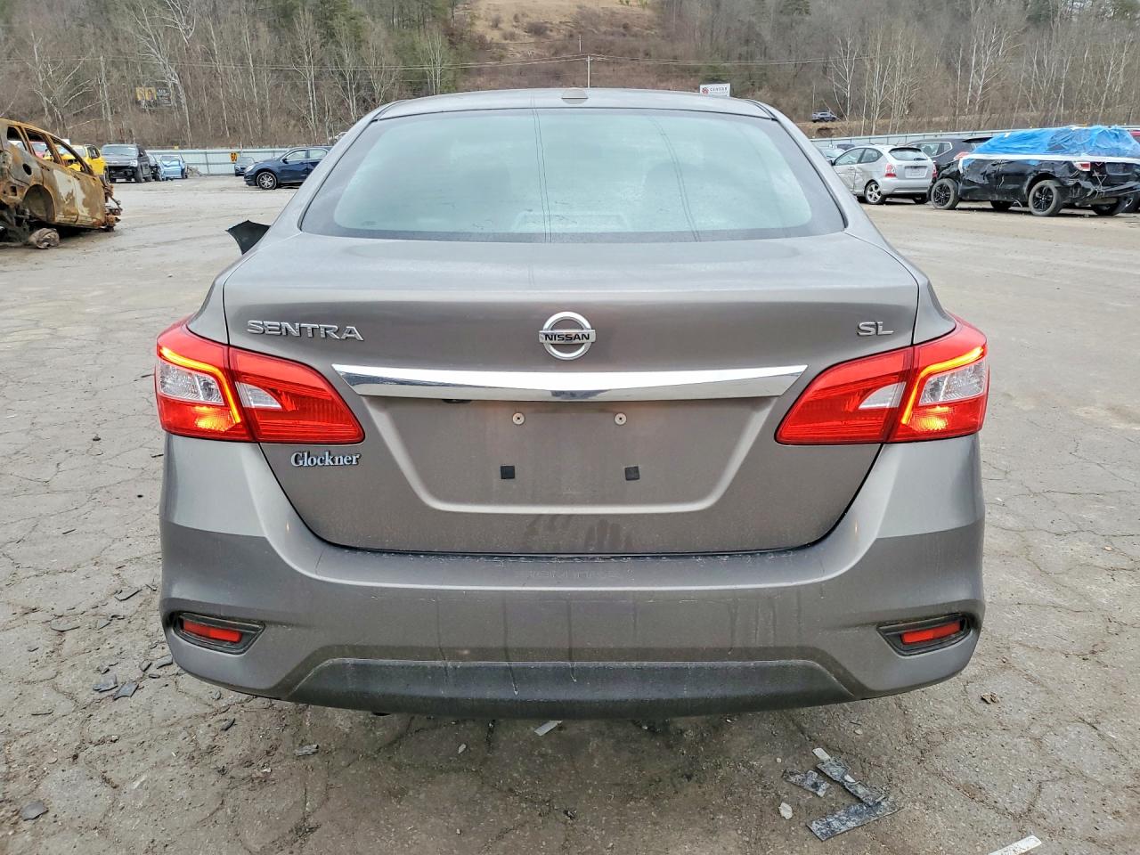 2016 NISSAN SENTRA S photo 11