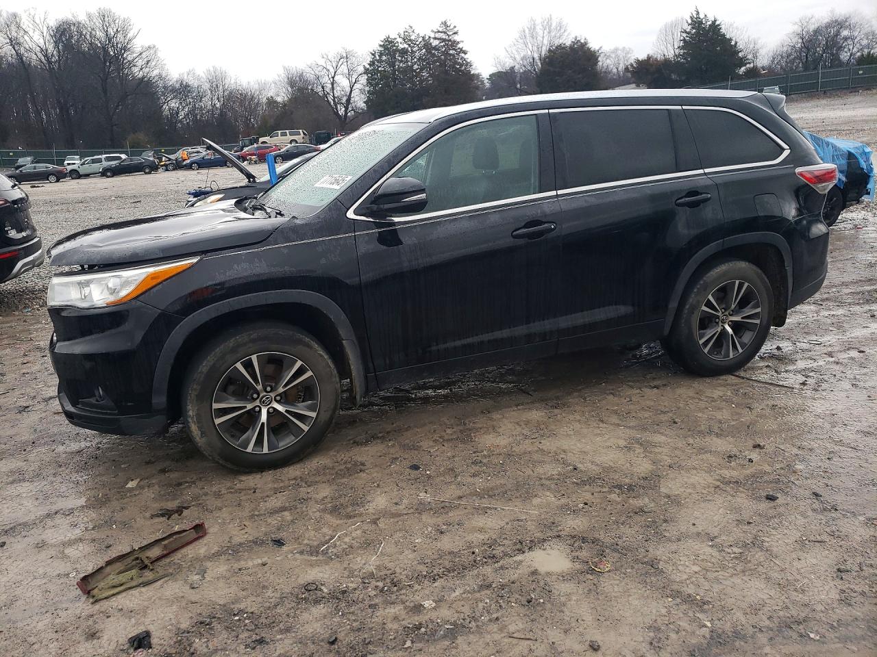 2016 TOYOTA HIGHLANDER