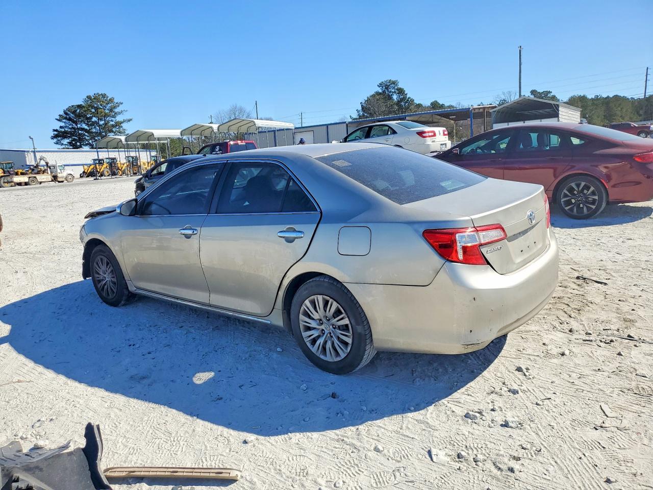 2014 TOYOTA CAMRY L photo 2