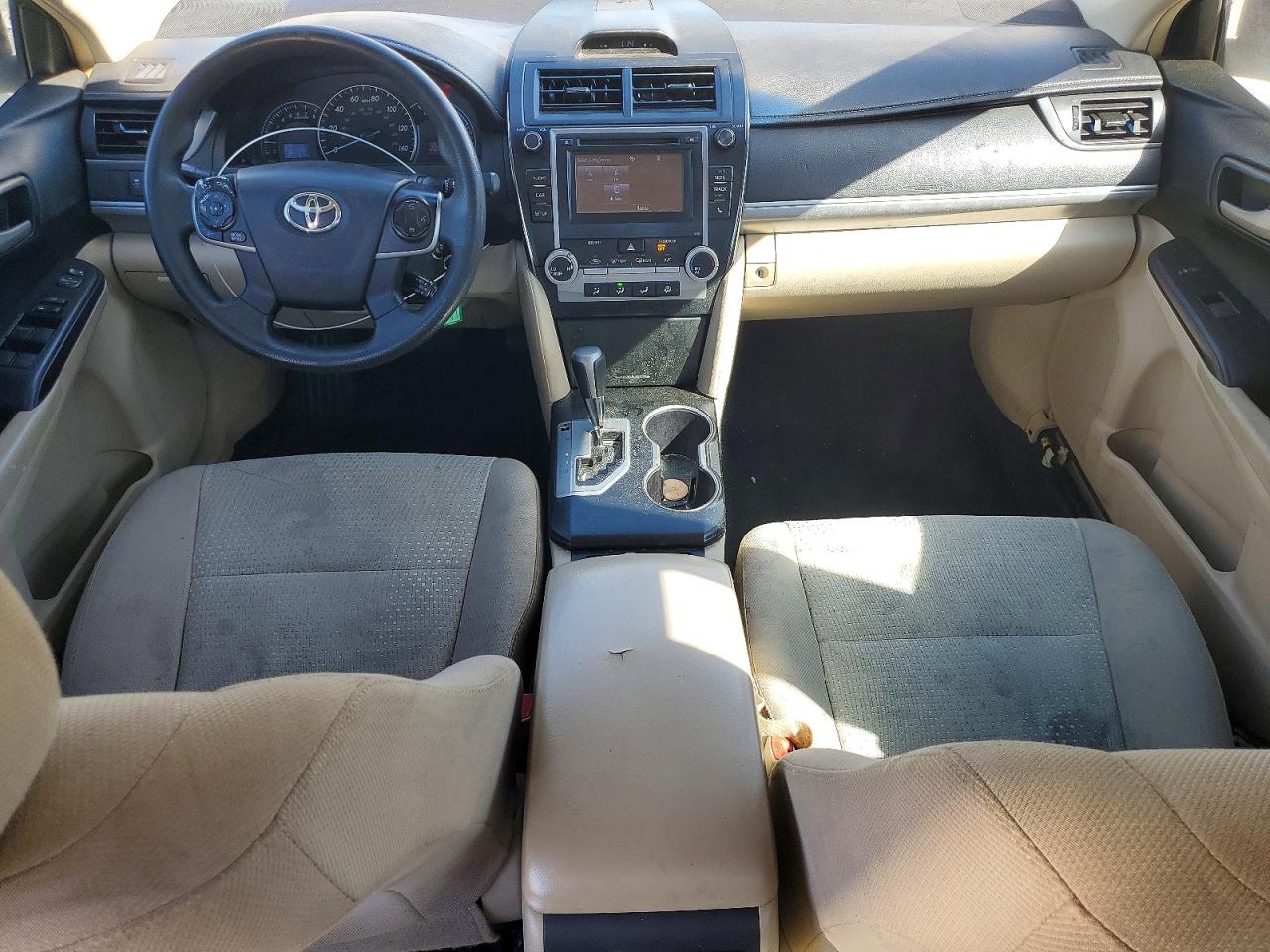 2014 TOYOTA CAMRY L photo 8