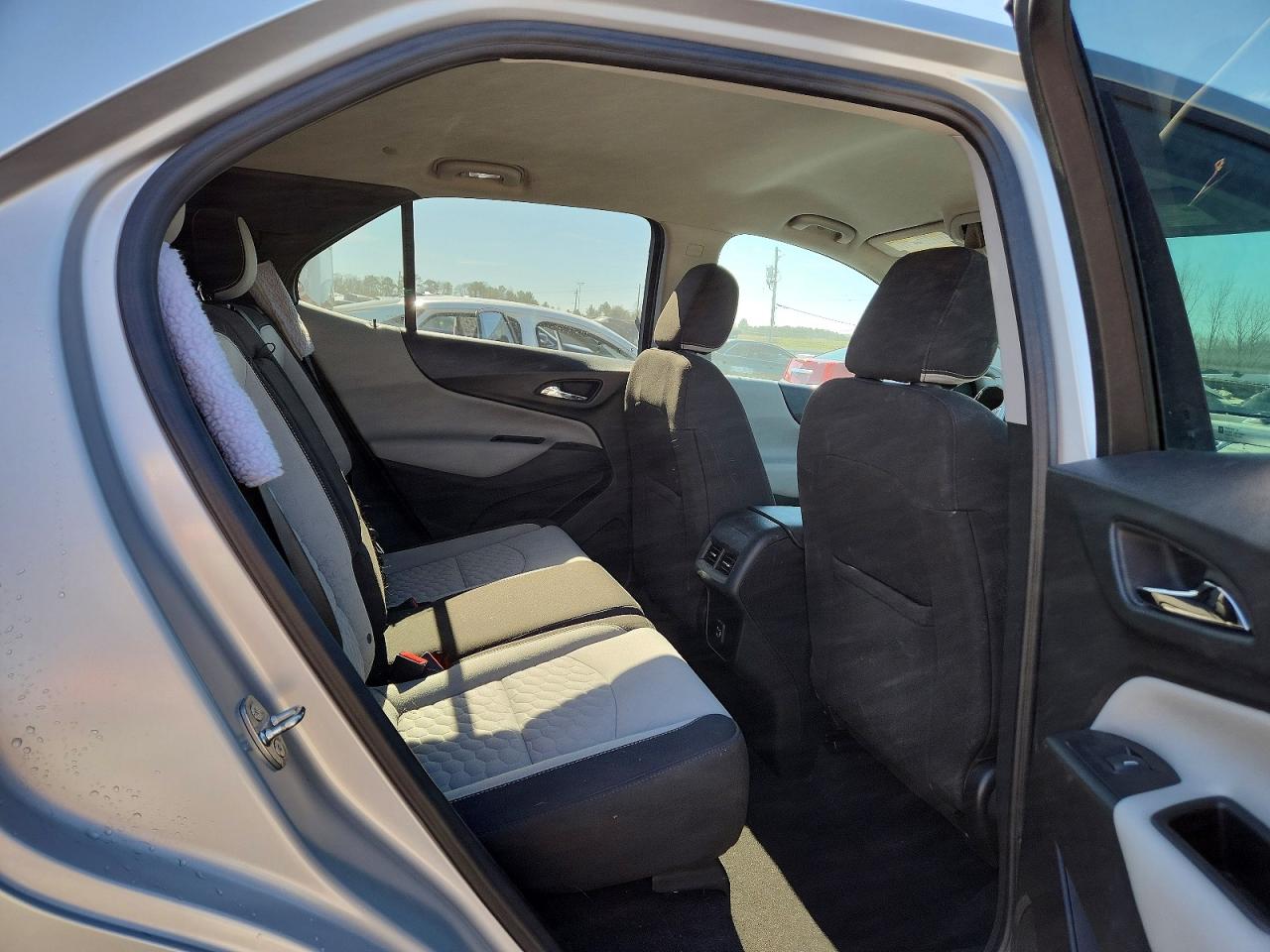 2020 CHEVROLET EQUINOX LT photo 11