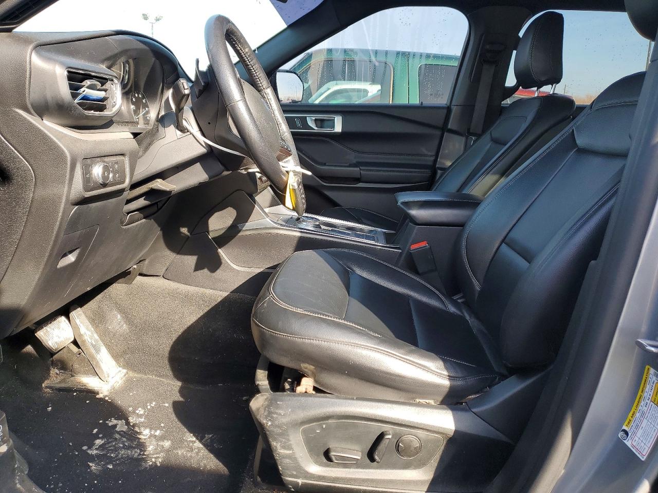 2020 FORD EXPLORER XLT photo 7