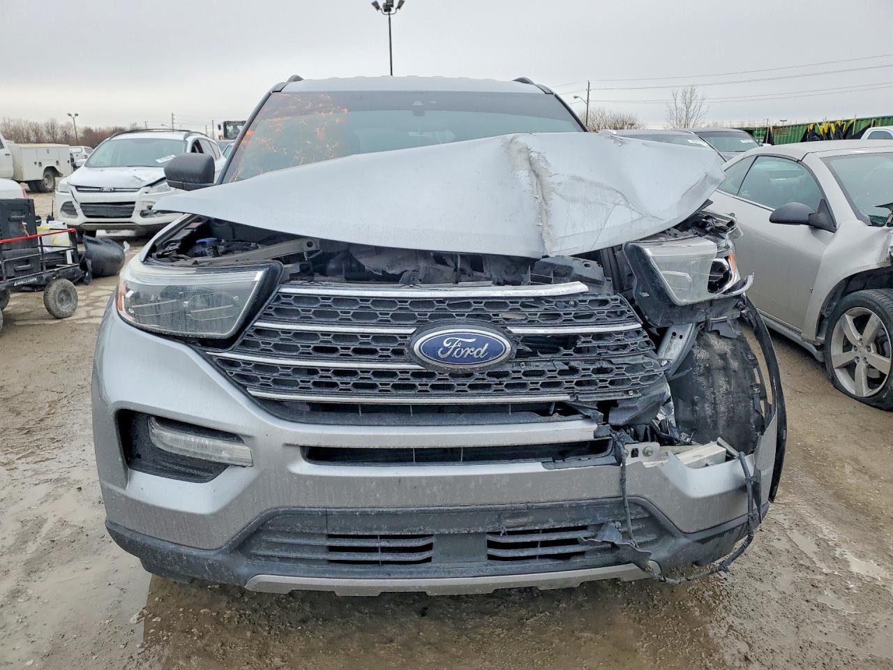 2020 FORD EXPLORER XLT photo 5