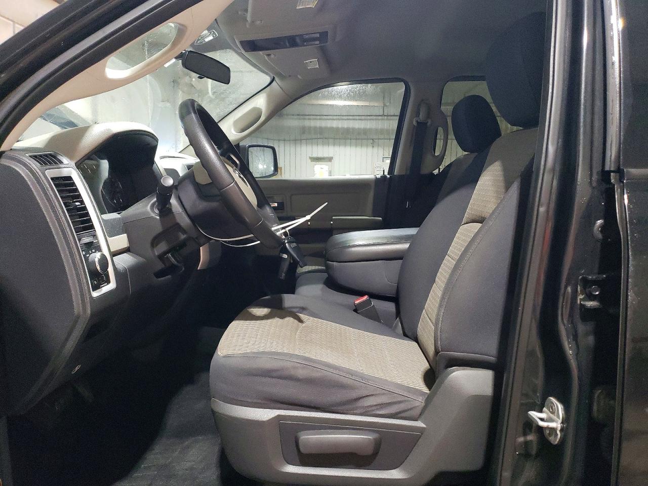 2011 DODGE RAM 1500 photo 7