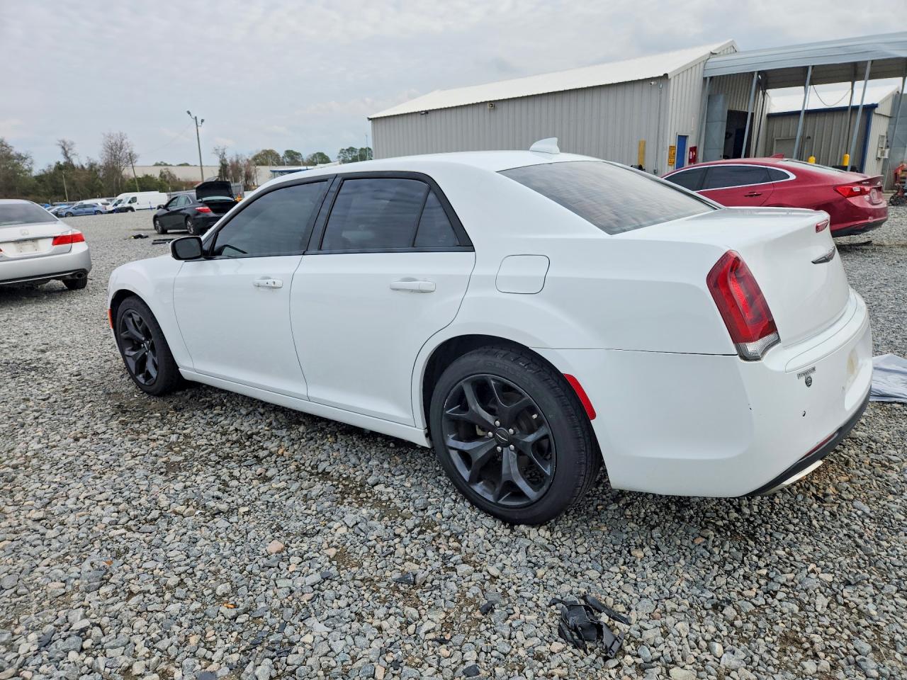 2021 CHRYSLER 300 S photo 2