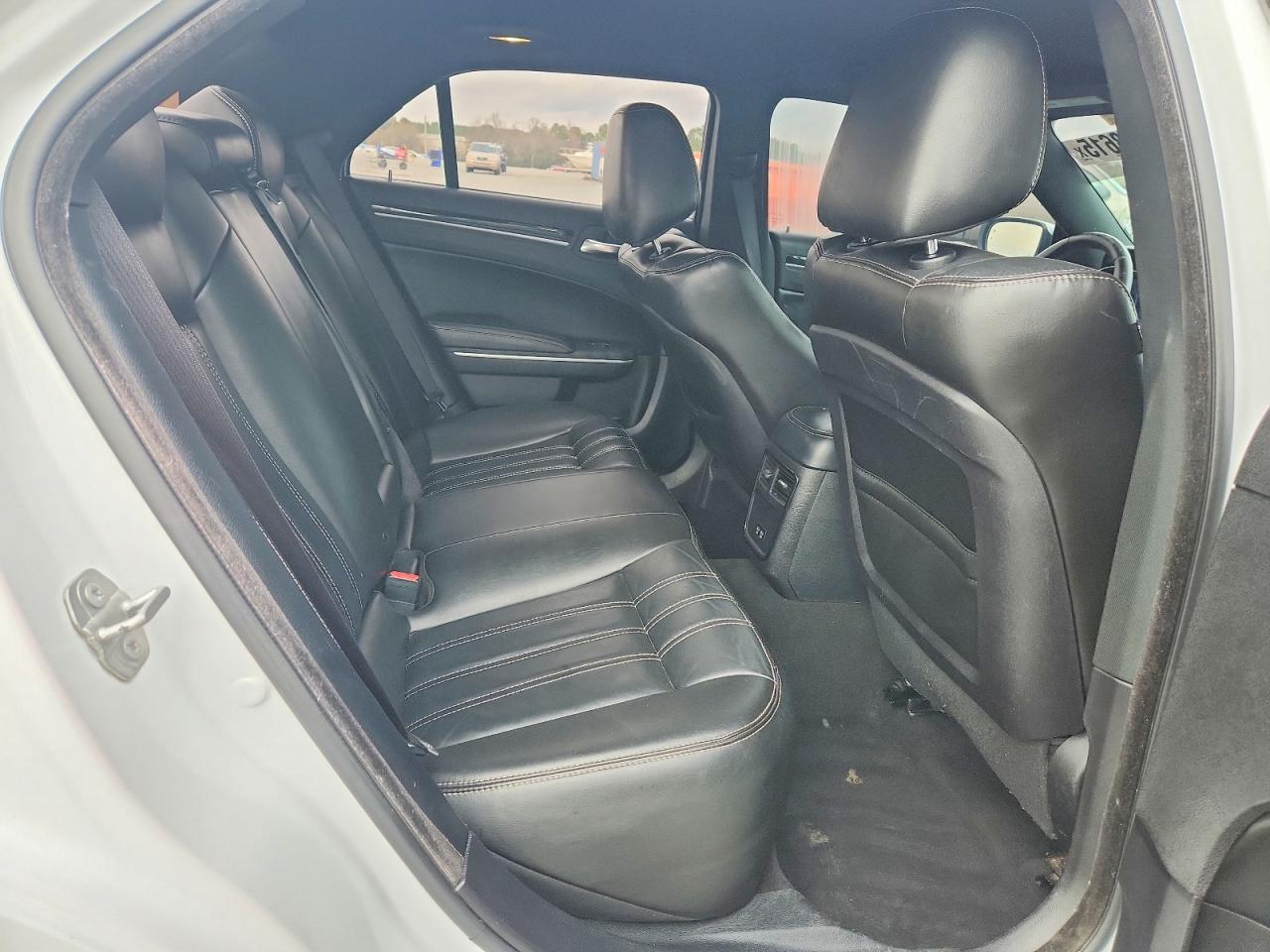 2021 CHRYSLER 300 S photo 10