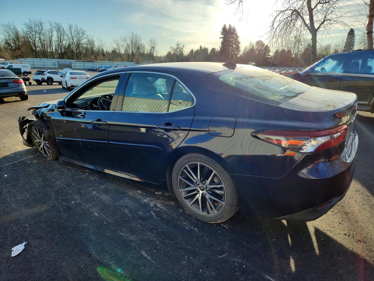 2022 TOYOTA CAMRY XLE photo 4