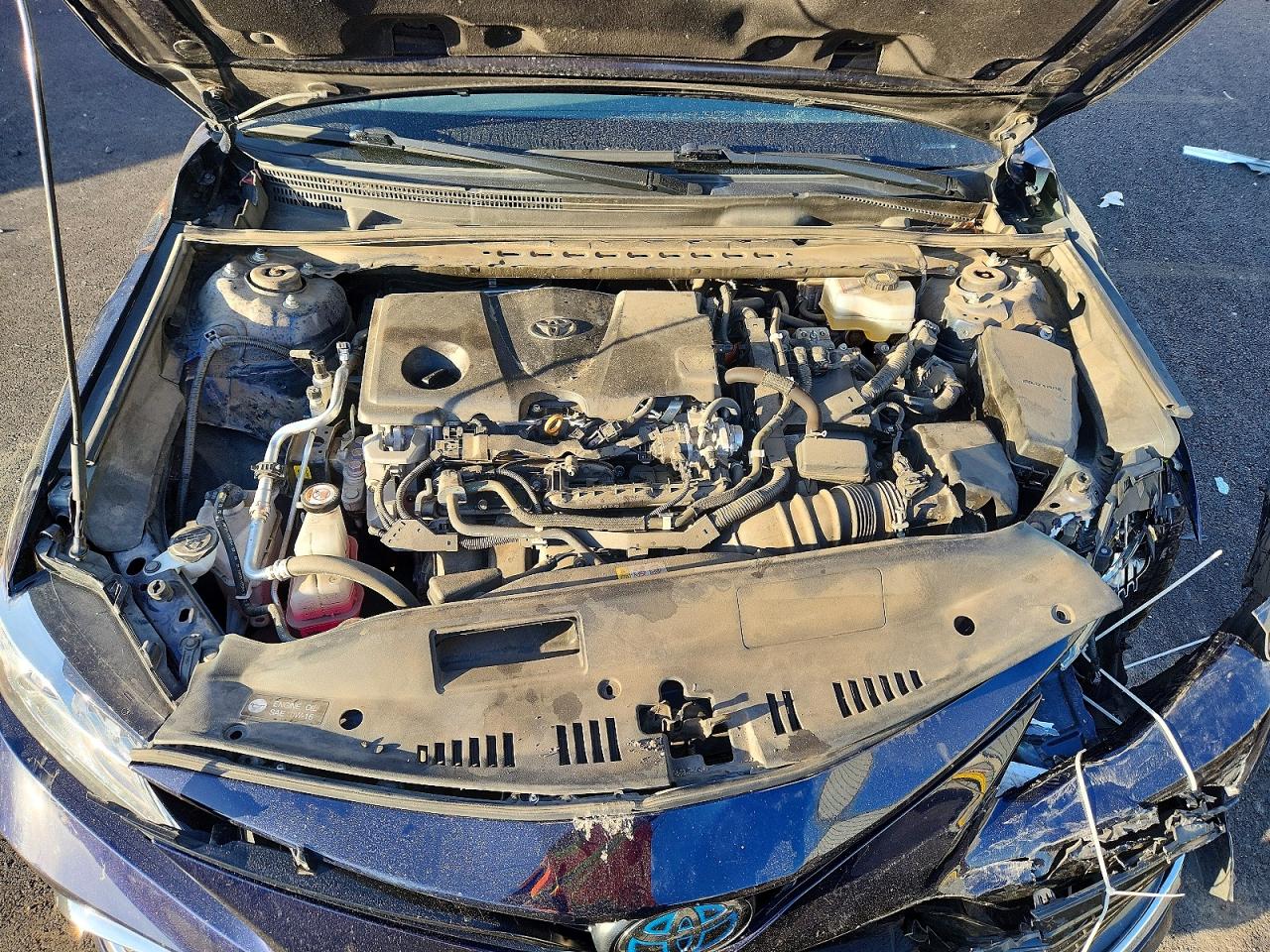 2022 TOYOTA CAMRY XLE photo 31
