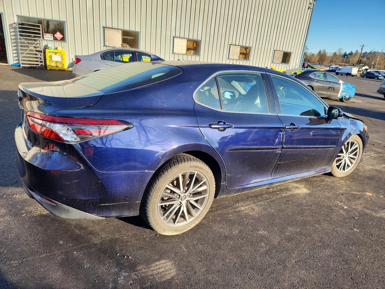 2022 TOYOTA CAMRY XLE photo 7