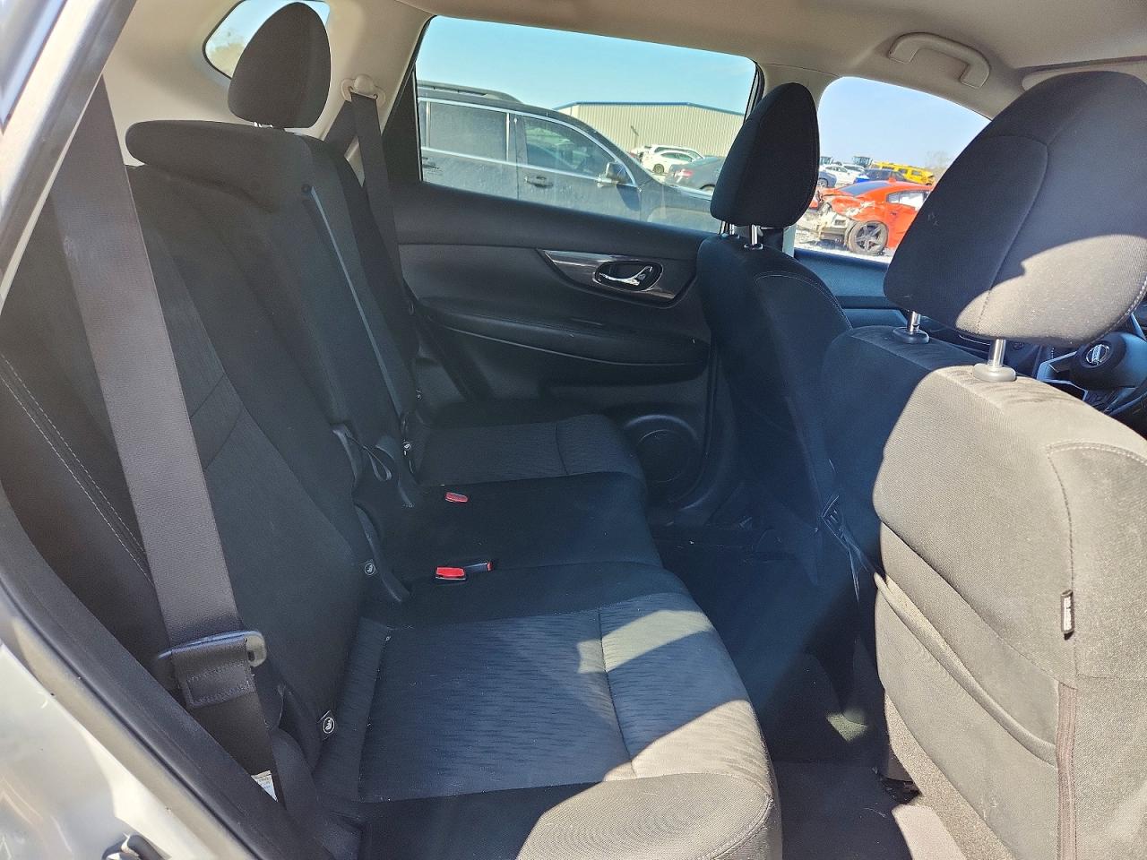 2018 NISSAN ROGUE S photo 21