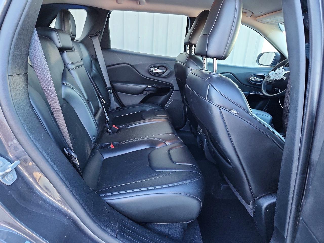 2019 JEEP CHEROKEE LATITUDE PLUS photo 11